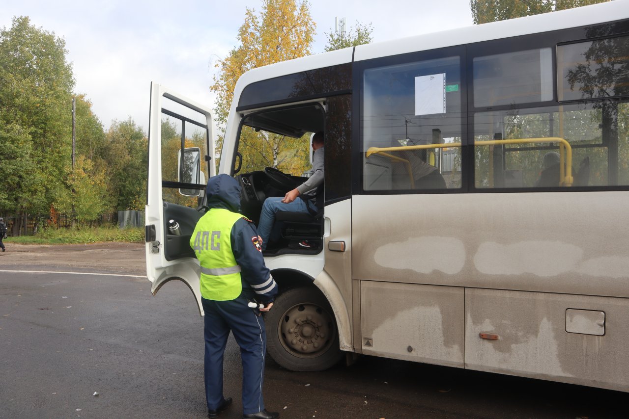 В Аксайском районе проверяют автобусы | Газета Победа Аксай